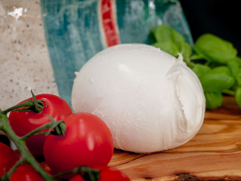 Mozzarella di Bufala Campana DOP (aus Büffelmilch) - 1x 250g Büffelmozzarella Mozzarella di Bufala Campana DOP (aus Büffelmilch) - 1x 250g Büffelmozzarella